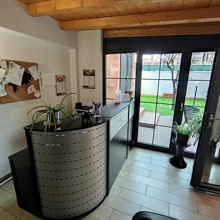 Hostal D'Annunzio House Cesano Boscone Eksteriør billede