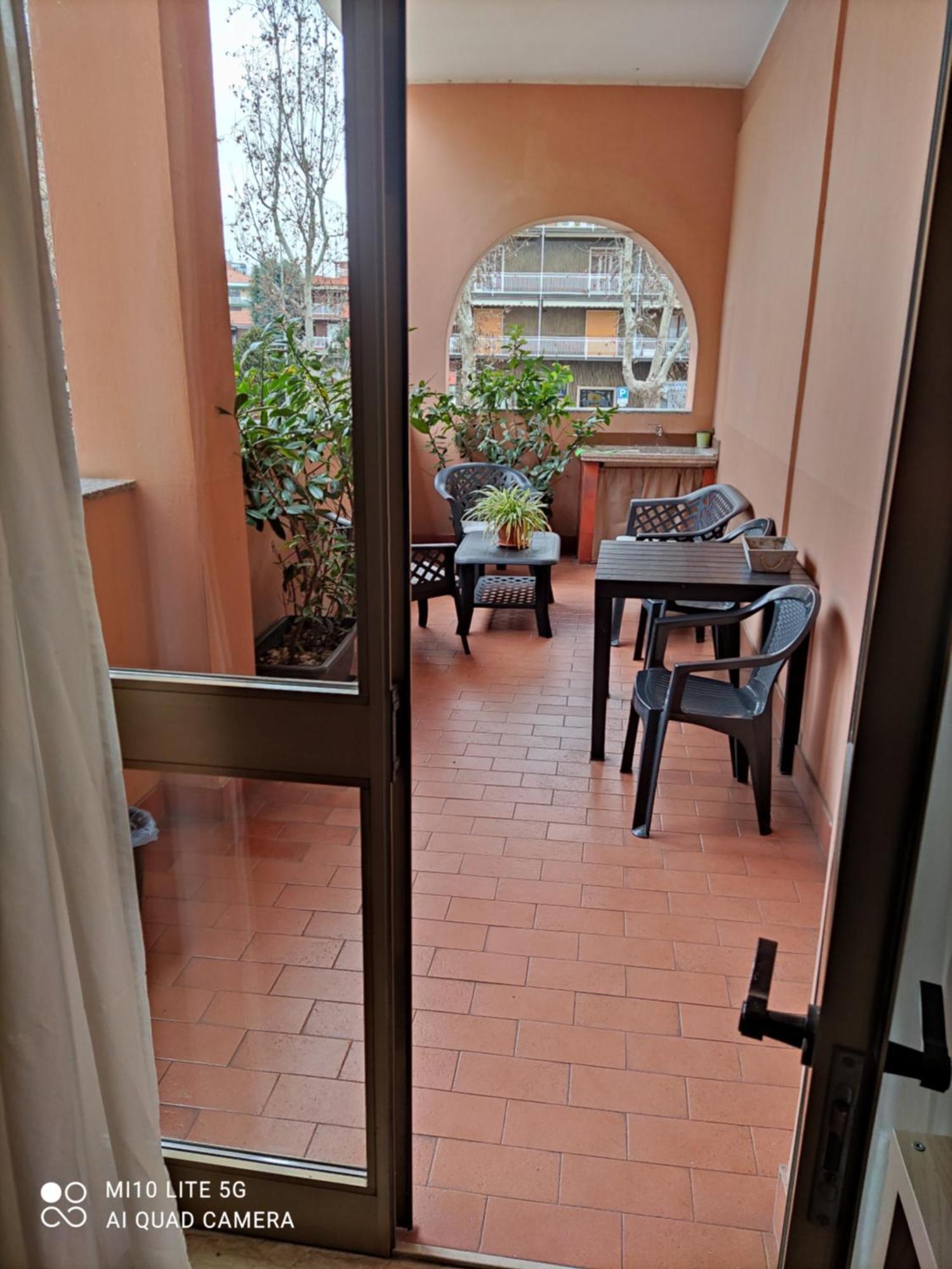 Hostal D'Annunzio House Cesano Boscone Eksteriør billede