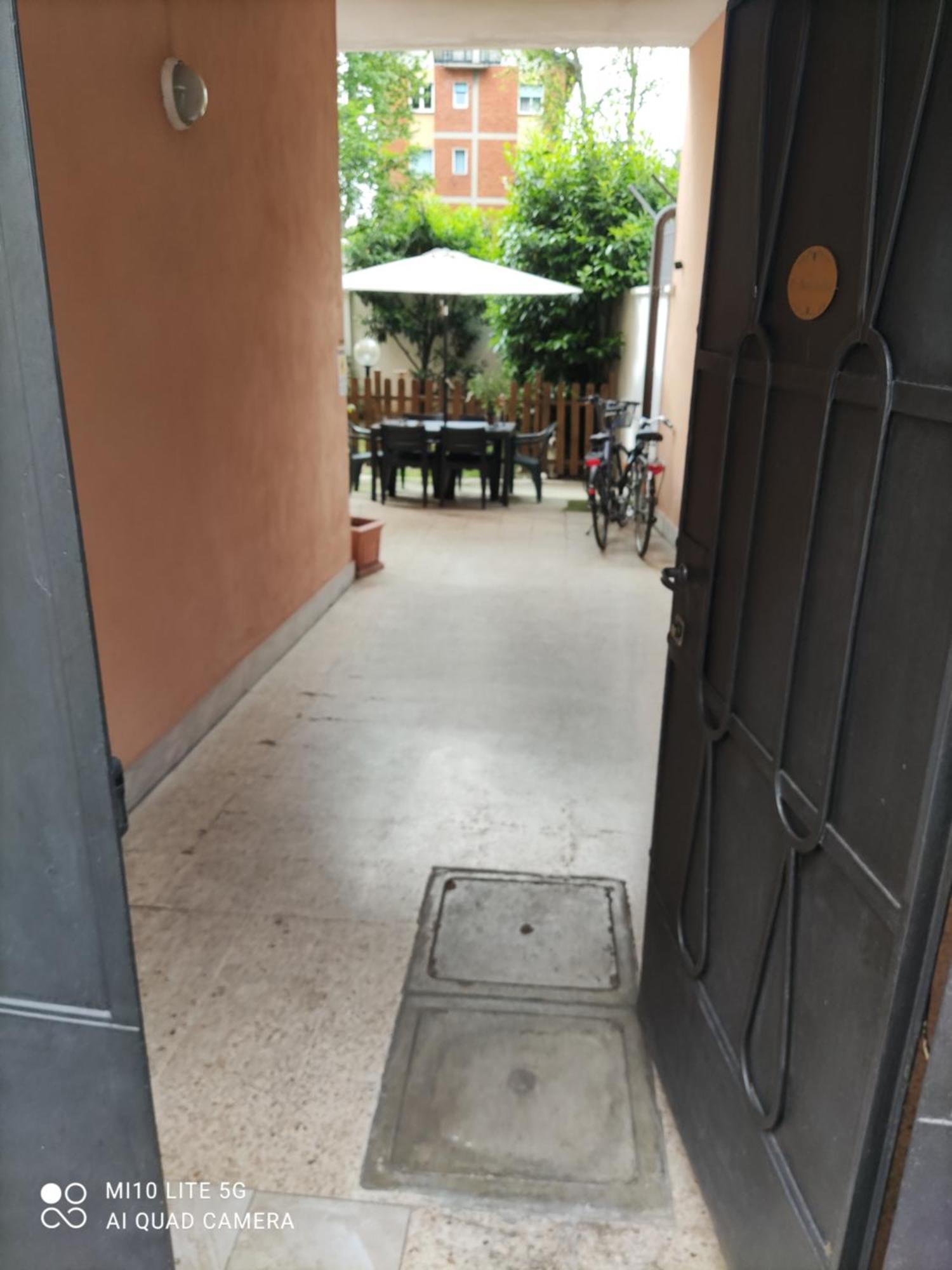Hostal D'Annunzio House Cesano Boscone Eksteriør billede