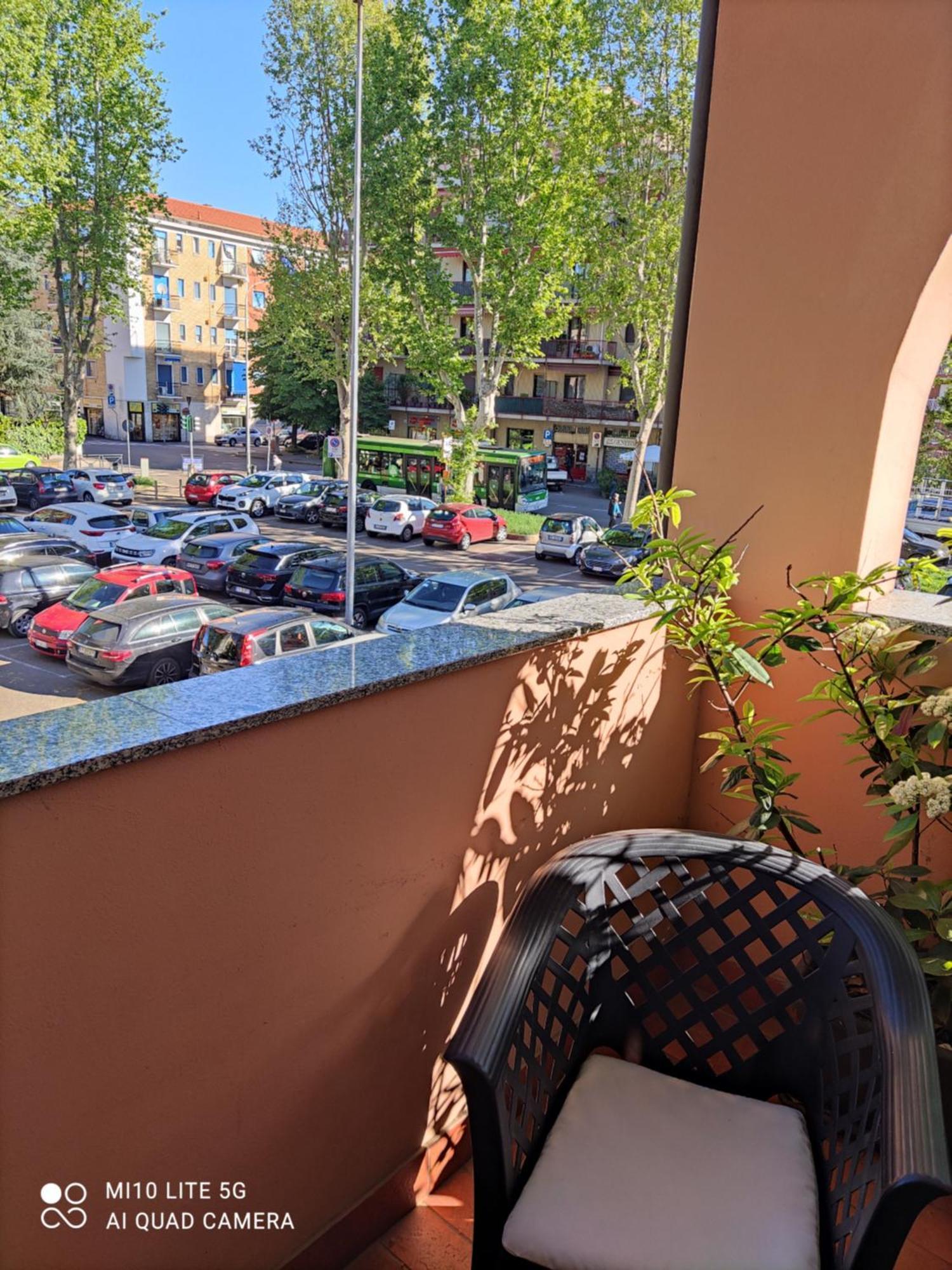 Hostal D'Annunzio House Cesano Boscone Eksteriør billede