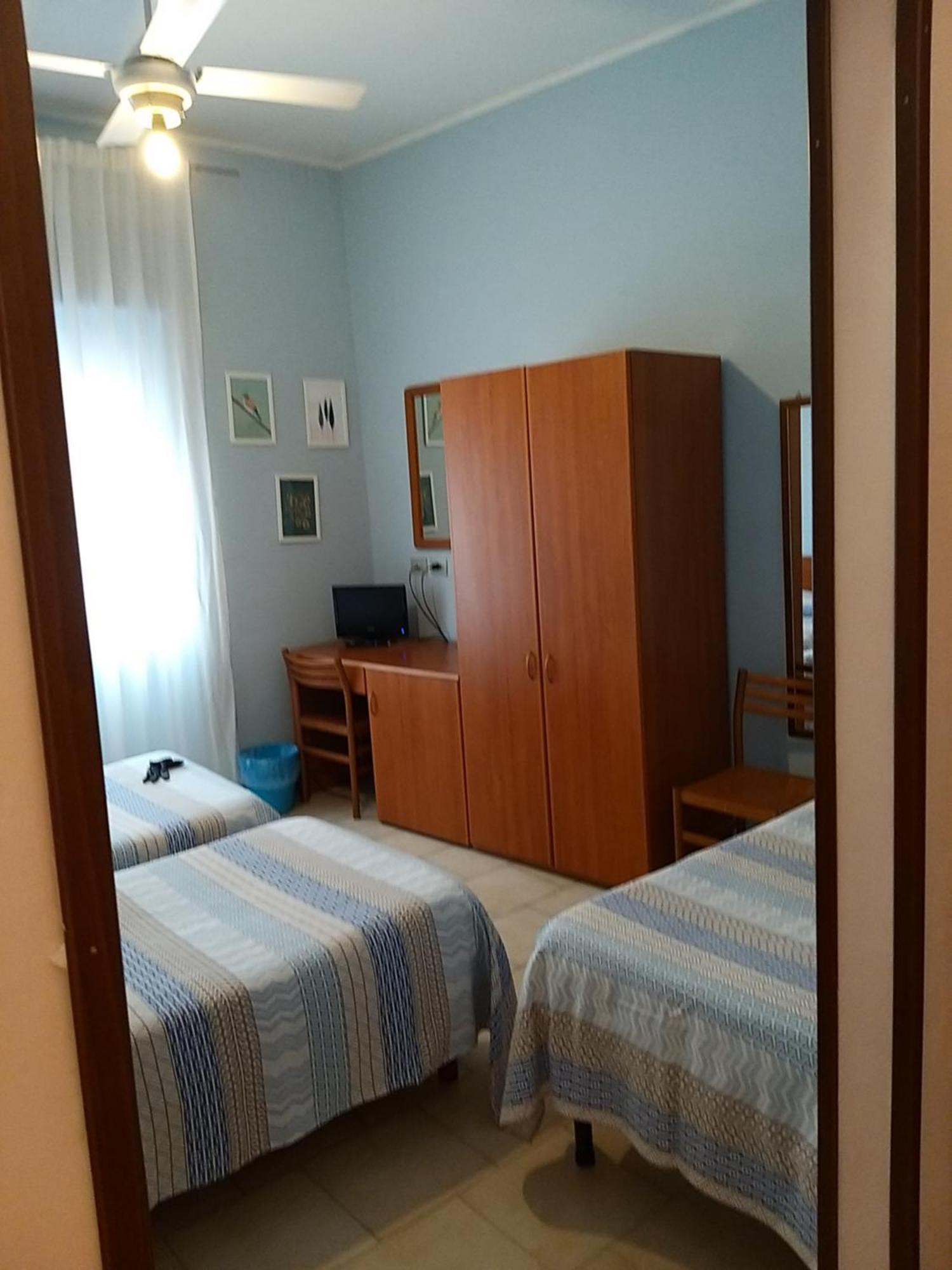 Hostal D'Annunzio House Cesano Boscone Eksteriør billede